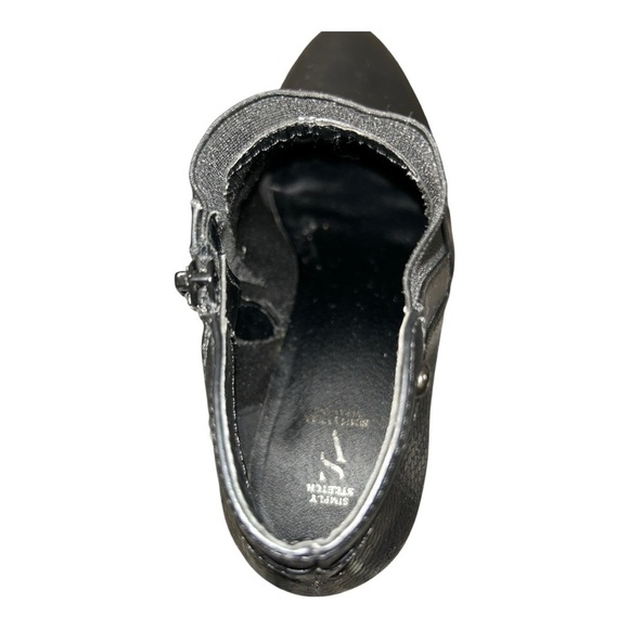 Simply Vera Vera Wang Skylark Women's Ankle Boots size 7.5 - Picture 7 of 11